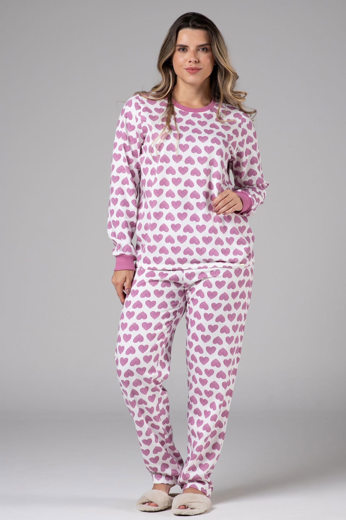 Pijama Feminino Longo Flanelado Moletinho Estampado Coração – Conjunto Inverno Confortável (Cópia)